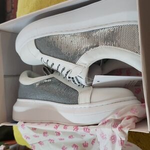 JUICY Couture Women Sneakers size 9